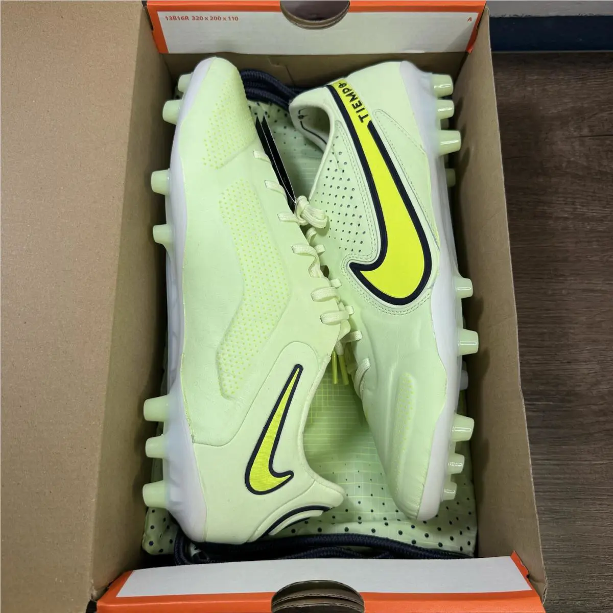 Nike shoes - Nike Tiempo Legend - Tiempo Legend - FD0270-705 - Yellow (UPC: 196149876283) 1