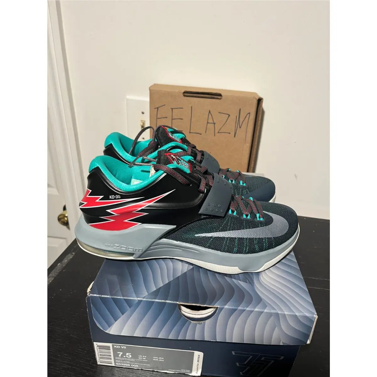 Nike shoes - Multicolor 1