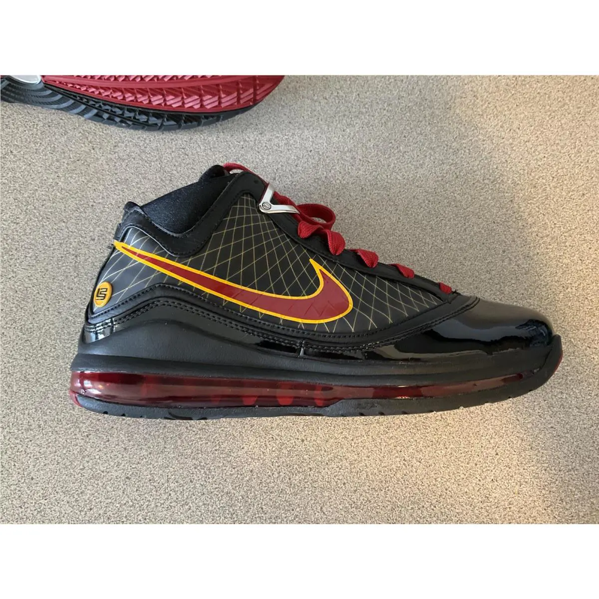 Nike shoes - 7 - Black 1
