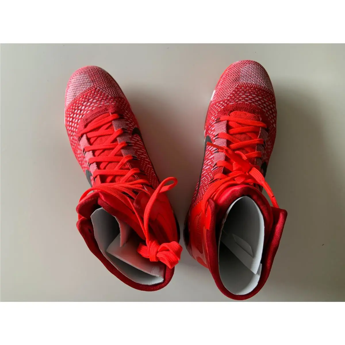 Nike shoes - Bright Crimson (UPC: 887232301965) 0