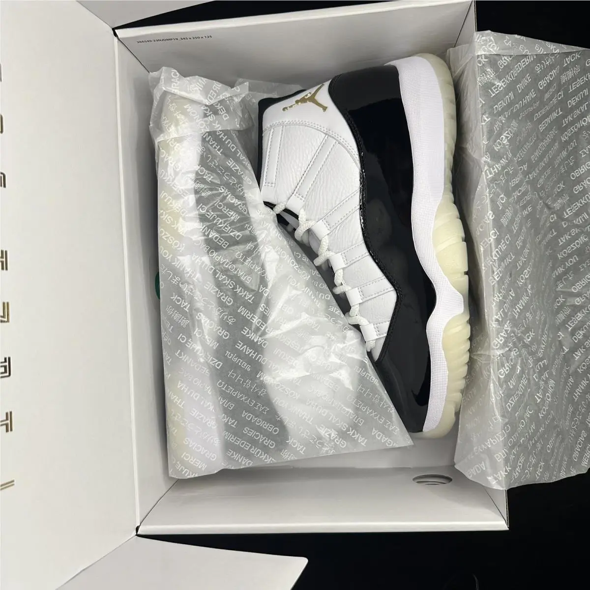 Nike shoes - Air Jordan Retro - Air Retro - multi 10