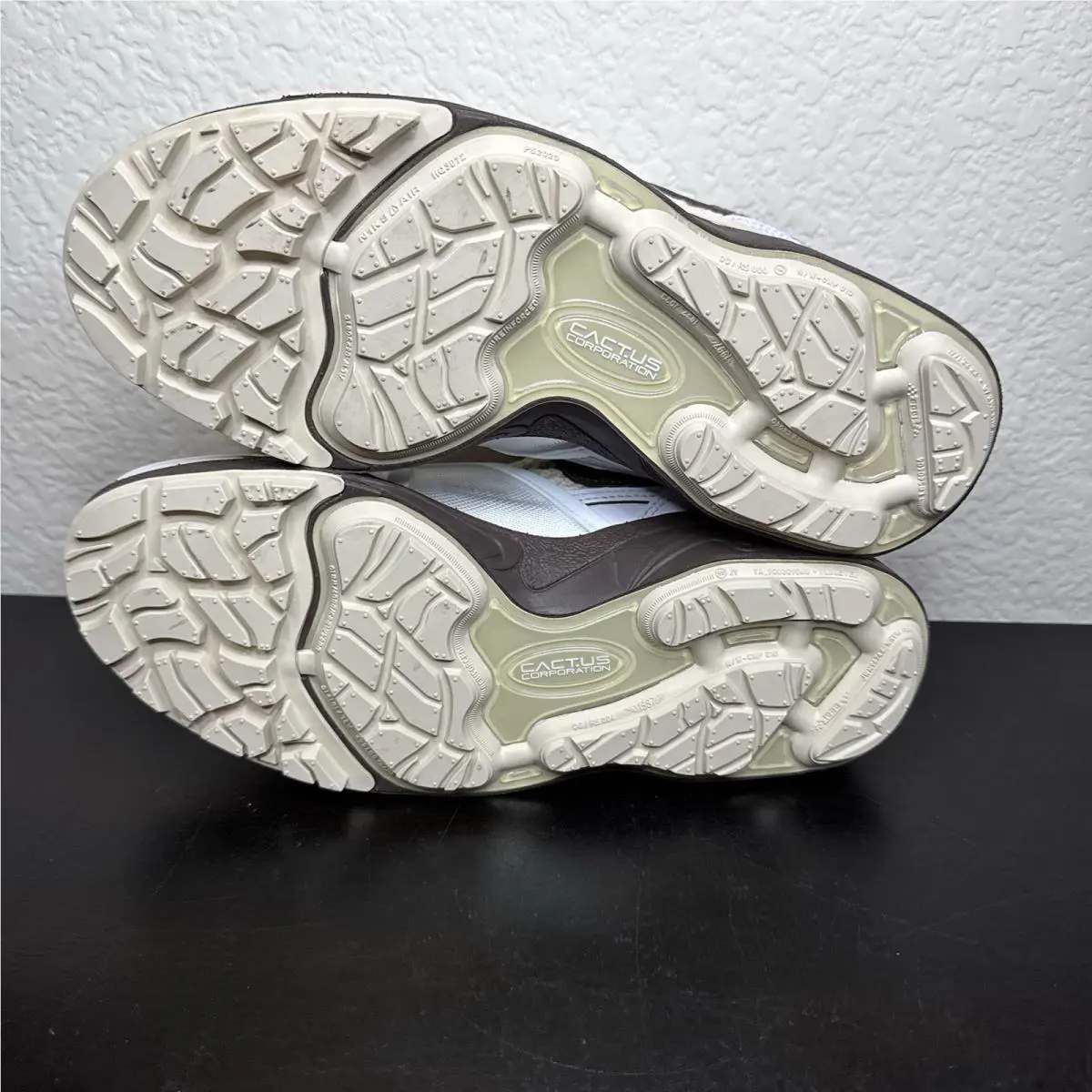 Nike shoes - Light Chocolate 8