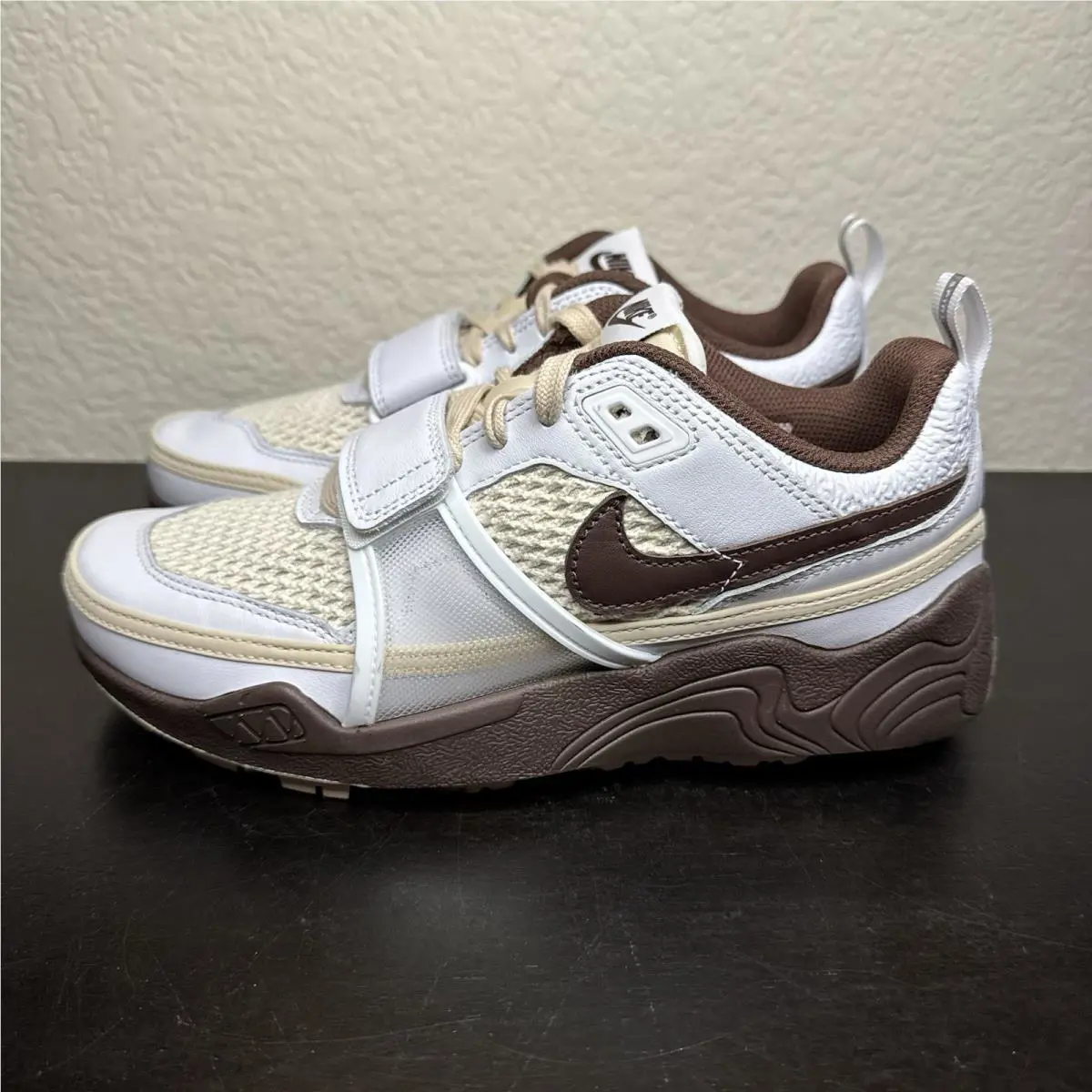 Nike shoes - Light Chocolate 1