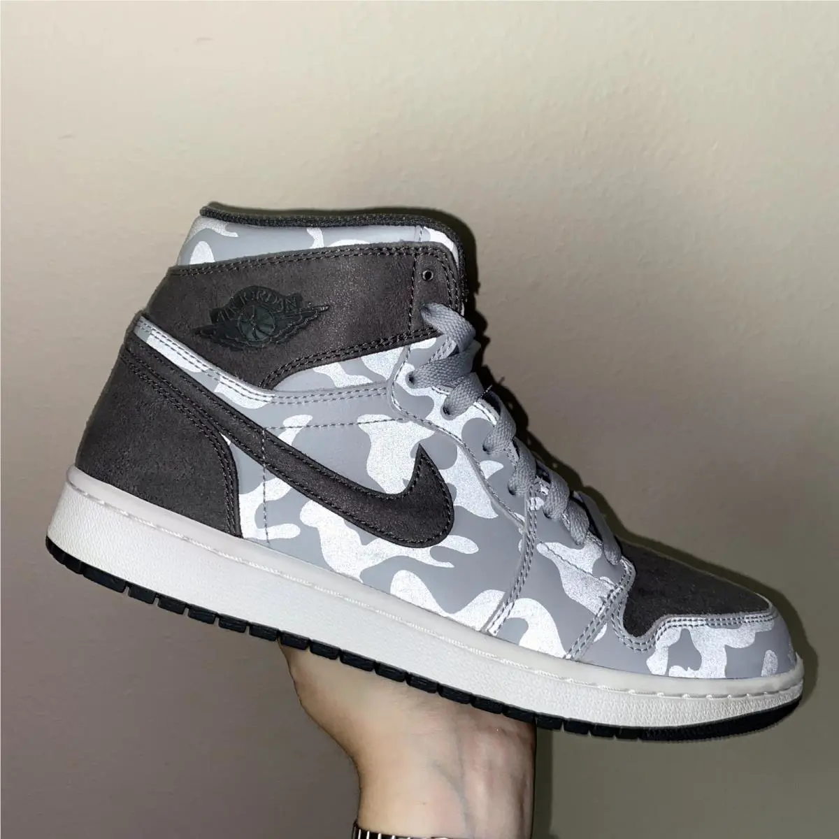 Nike shoes - Nike Air Jordan 1 - Air - AA3993027-027 - Wolf Grey Camo (UPC: 00666032441008) 10