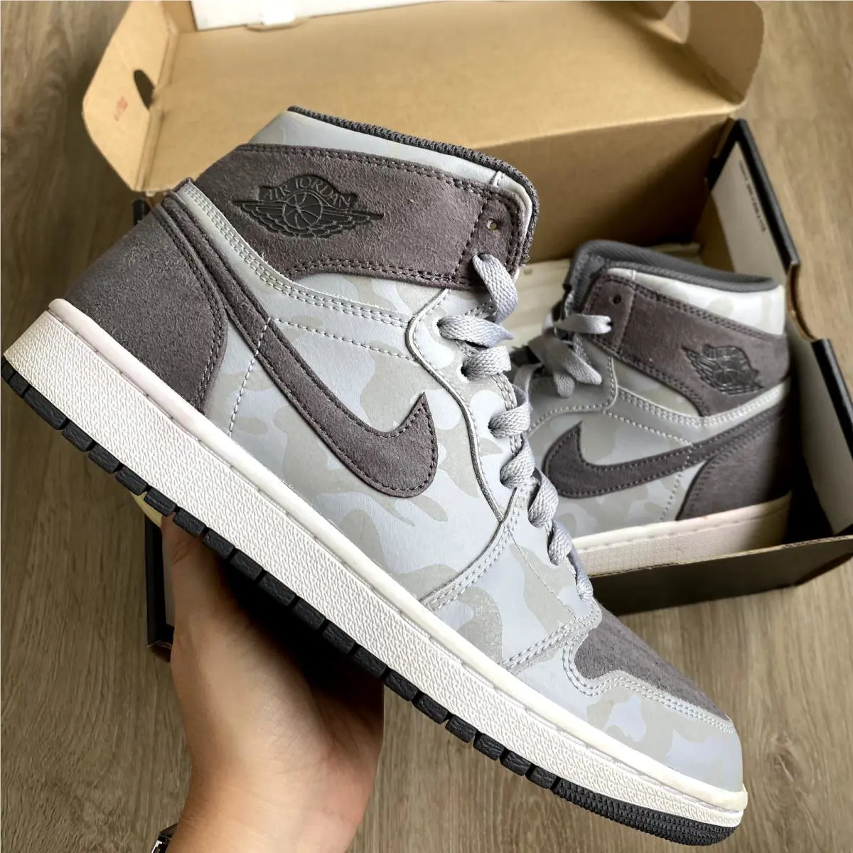 Nike shoes - Nike Air Jordan 1 - Air - AA3993027-027 - Wolf Grey Camo (UPC: 00666032441008) 0