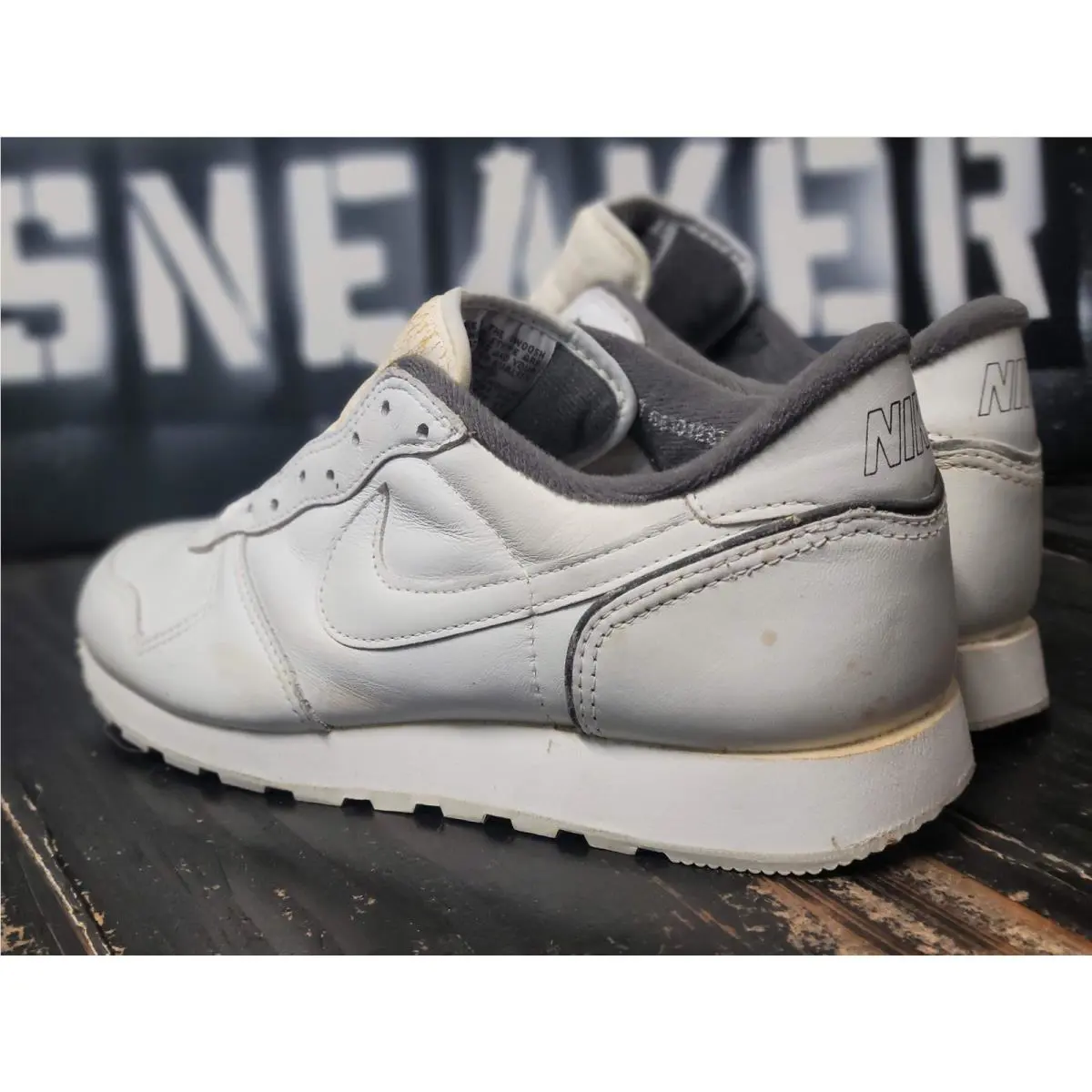 Nike shoes - White 3