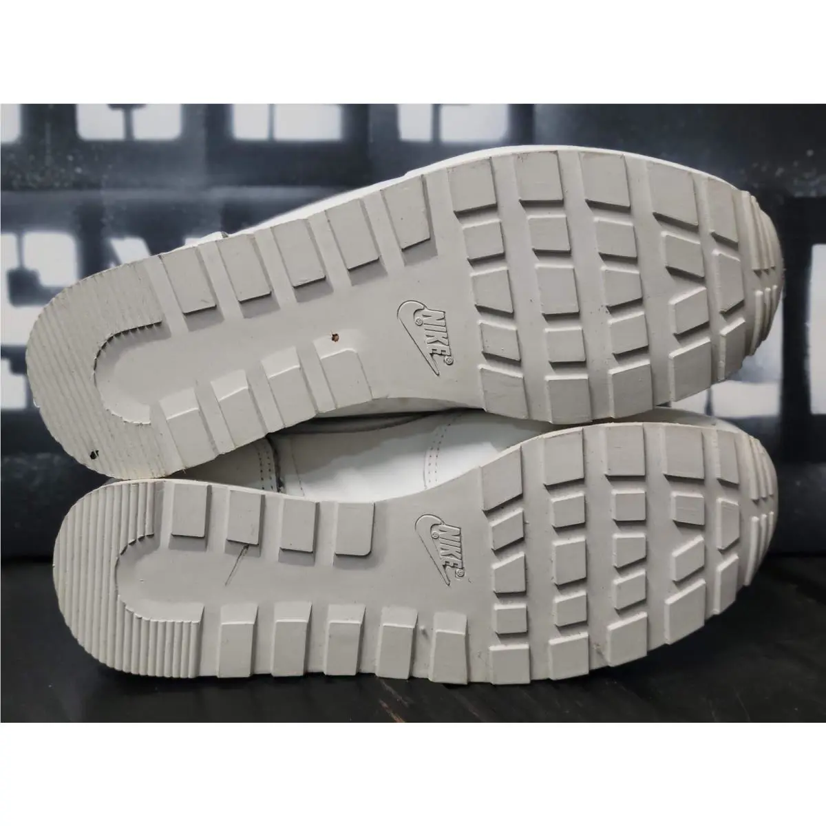 Nike shoes - White 6