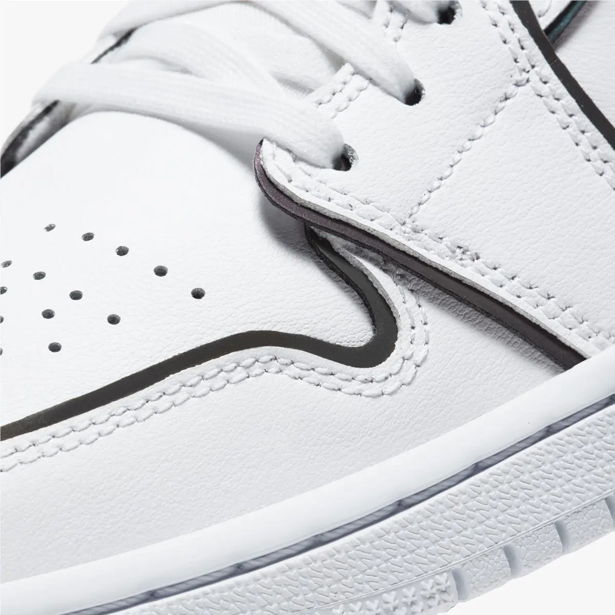 Nike shoes - Air Jordan 1 - Air - CK6587-100 - White Iridescent 4