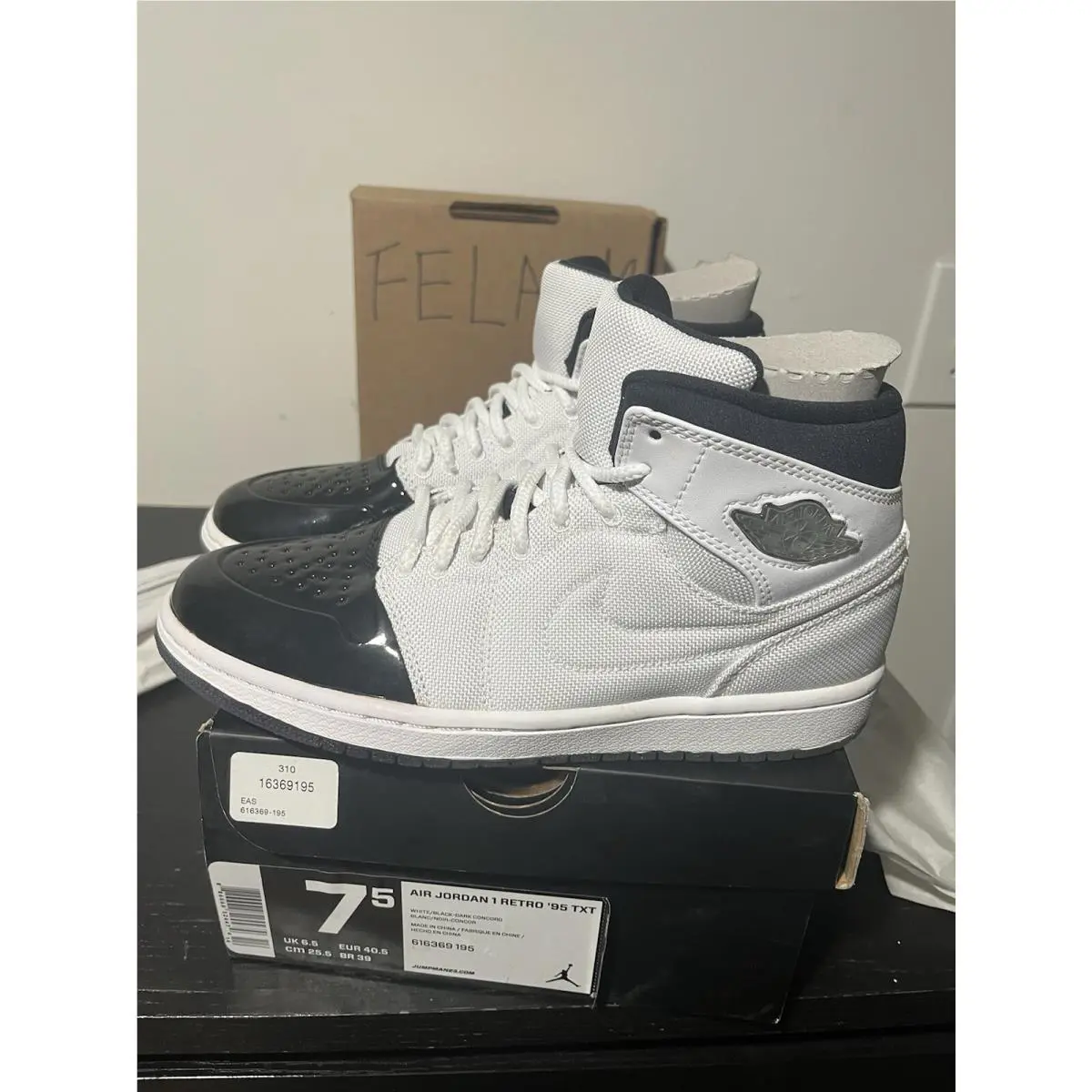 Nike shoes - Air Jordan Retro - Air Retro - 616369195 - Multicolor 1