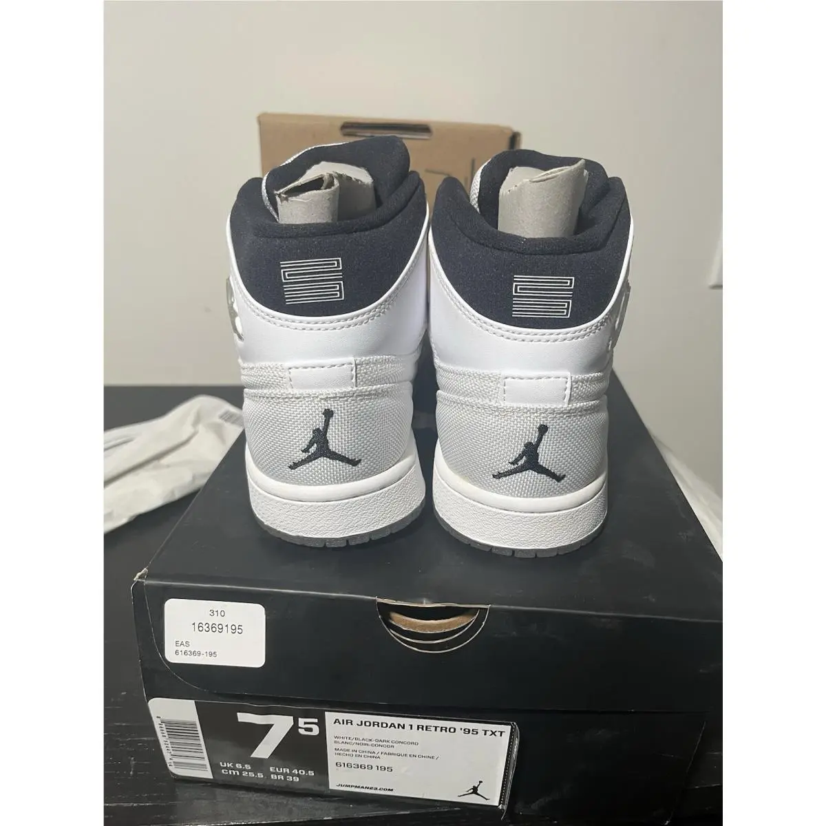Nike shoes - Air Jordan Retro - Air Retro - 616369195 - Multicolor 2