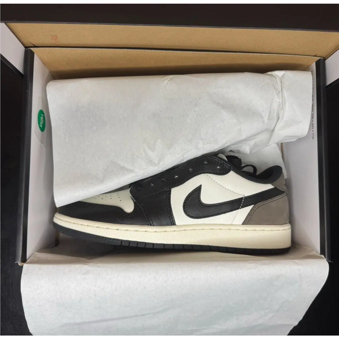 Nike shoes - Jordan Retro 1 - Retro - Mocha 10