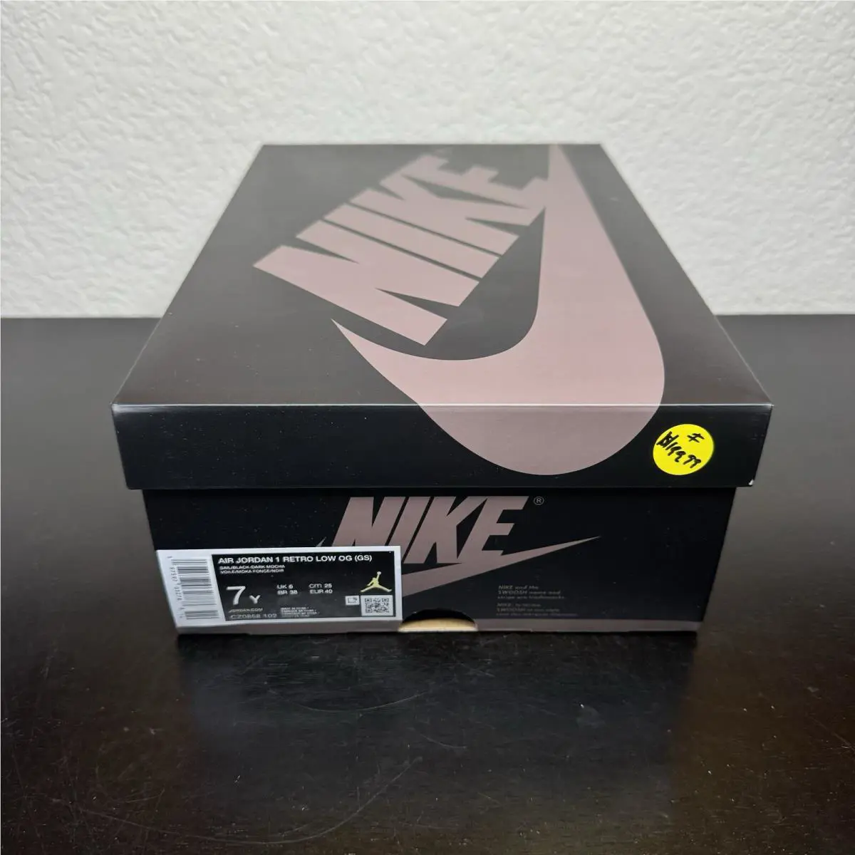 Nike shoes - Jordan Retro 1 - Retro - Mocha 13