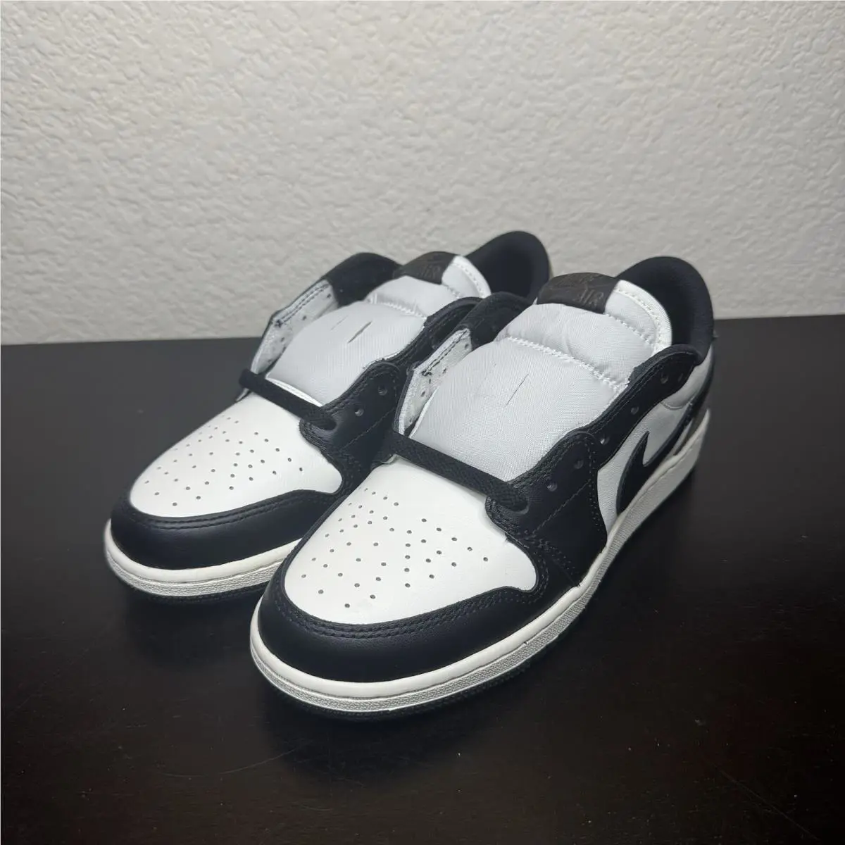 Nike shoes - Jordan Retro 1 - Retro - Mocha 2