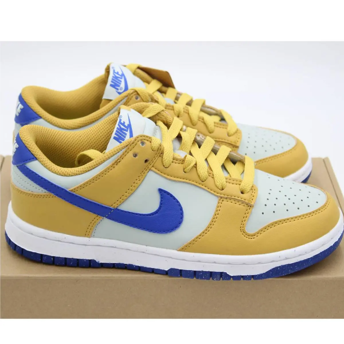 Nike shoes - Gold (UPC: 196153962279) 2