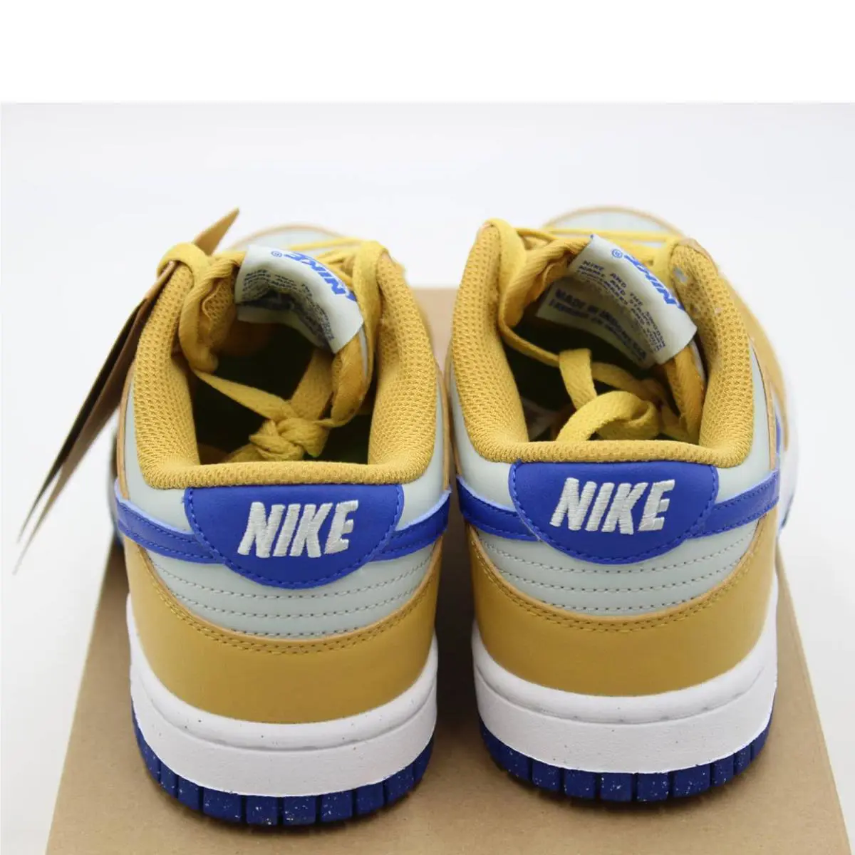 Nike shoes - Gold (UPC: 196153962279) 3