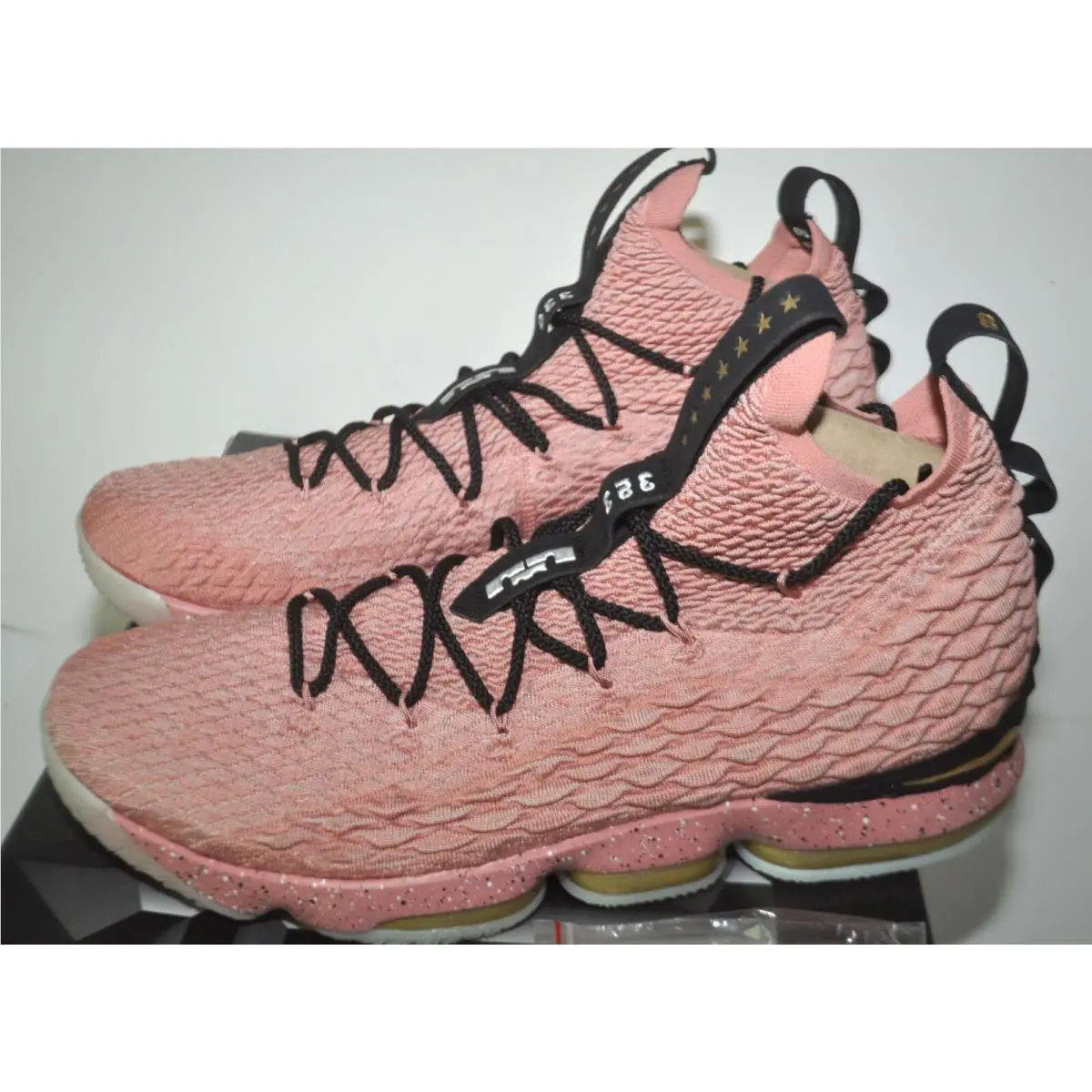 Nike shoes - Nike LeBron 15 - LeBron - 897650-600 - White (UPC: 886668230634) 0