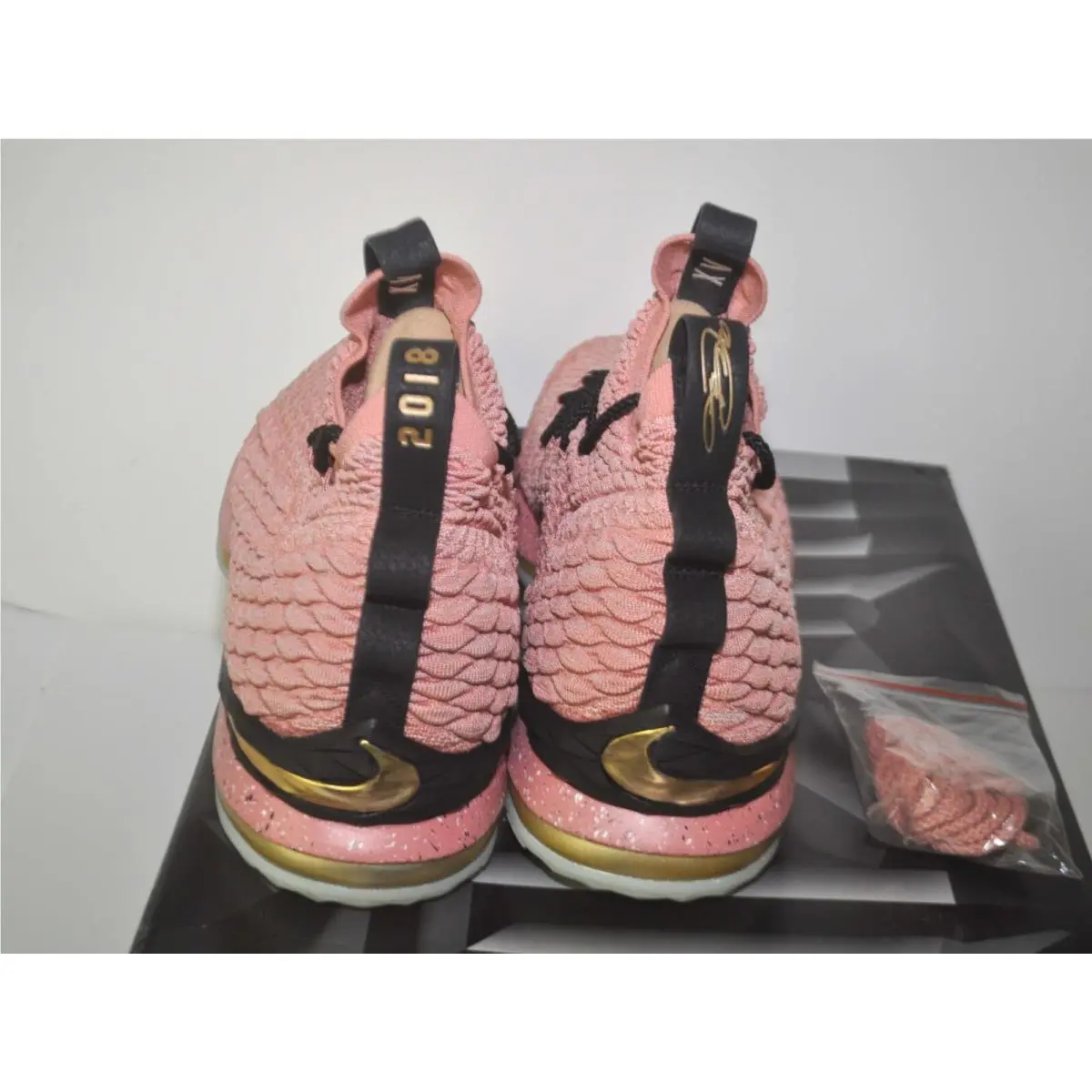 Nike shoes - Nike LeBron 15 - LeBron - 897650-600 - White (UPC: 886668230634) 2