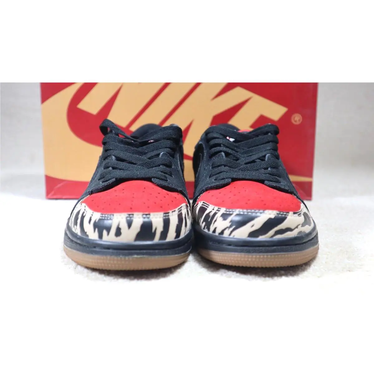Nike shoes - Air Jordan 1 - Air - Black/Red/White 2