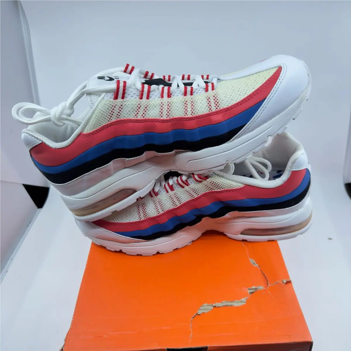 Nike shoes - White 1