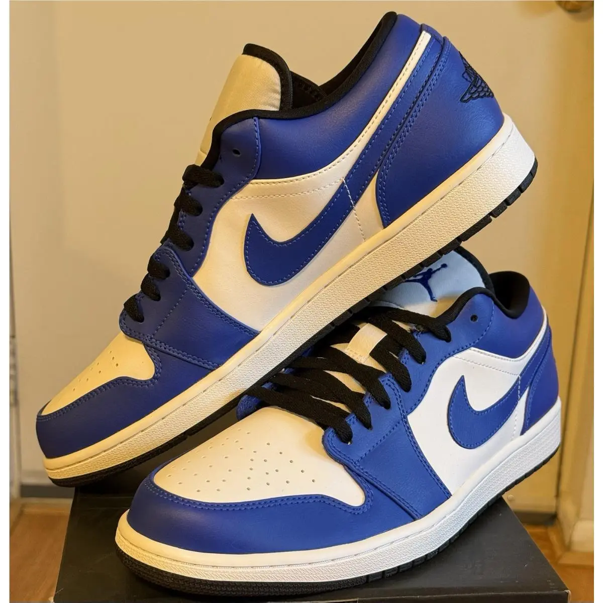 Nike shoes - Air Jordan 1 - Air - 553558-124 - Blue (UPC: 0194276397749) 1