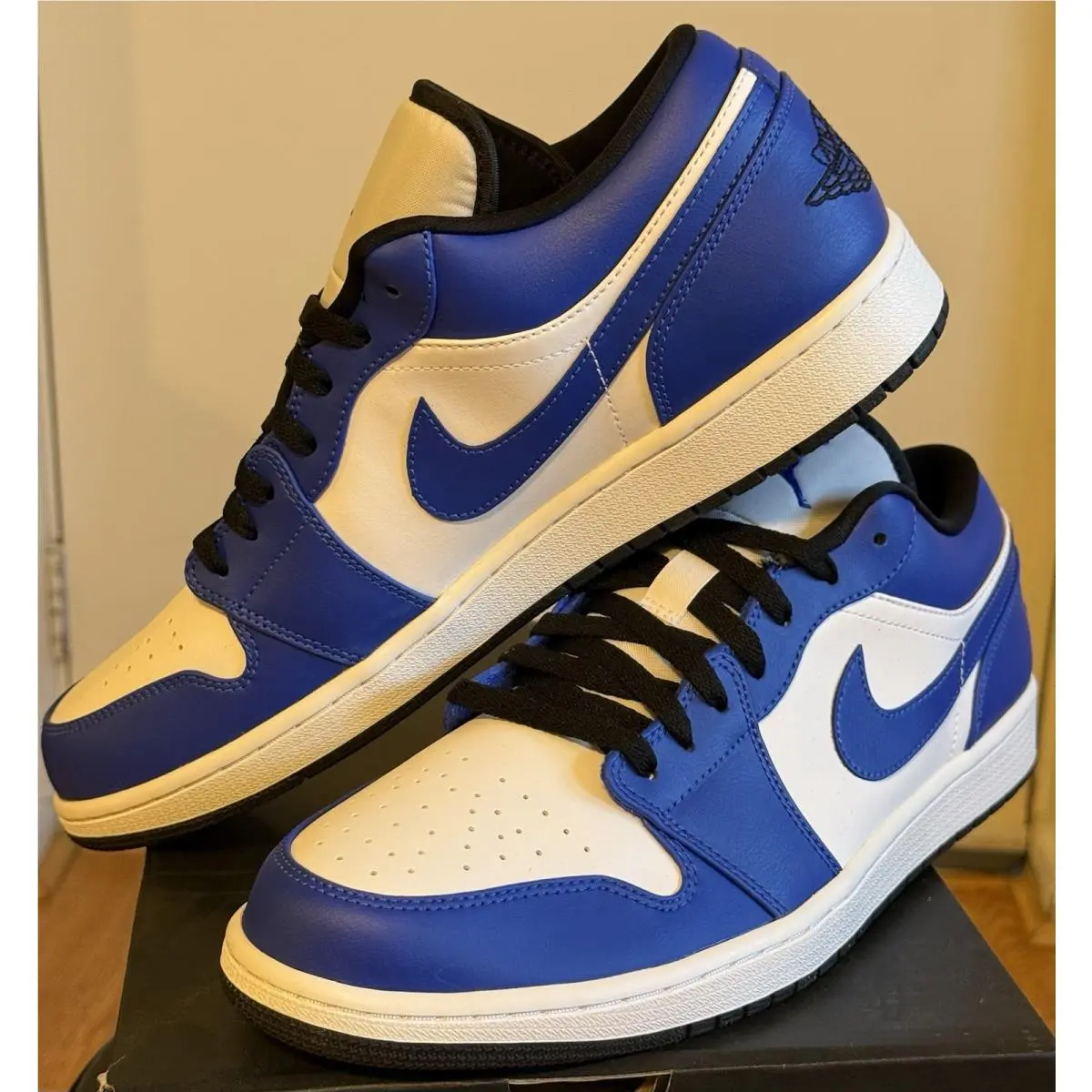 Nike shoes - Air Jordan 1 - Air - 553558-124 - Blue (UPC: 0194276397749) 3
