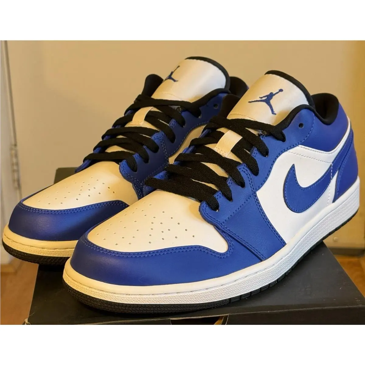 Nike shoes - Air Jordan 1 - Air - 553558-124 - Blue (UPC: 0194276397749) 4