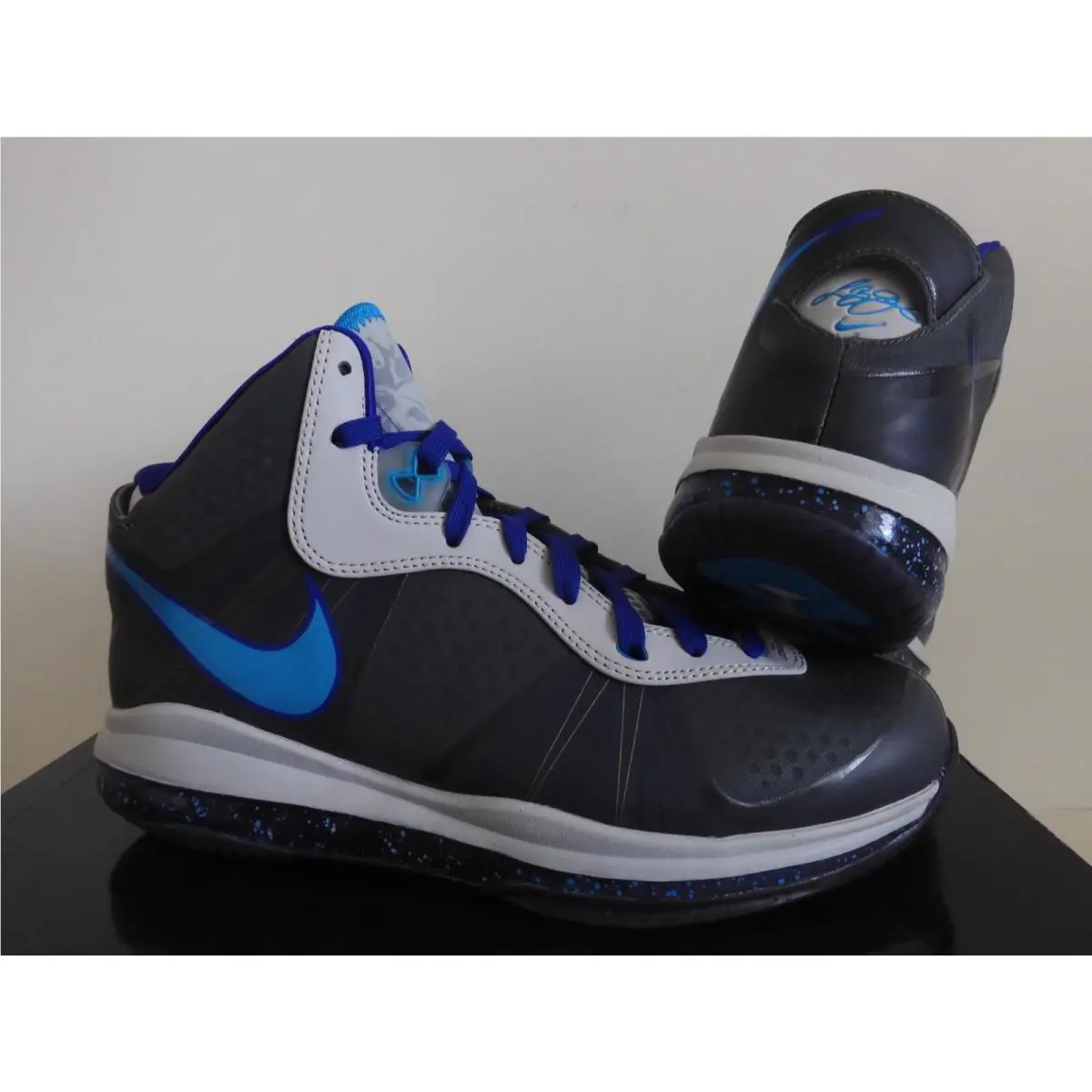 Nike shoes - Nike LeBron 8 - LeBron - 429676-001 - Gray (UPC: 883212248251) 1