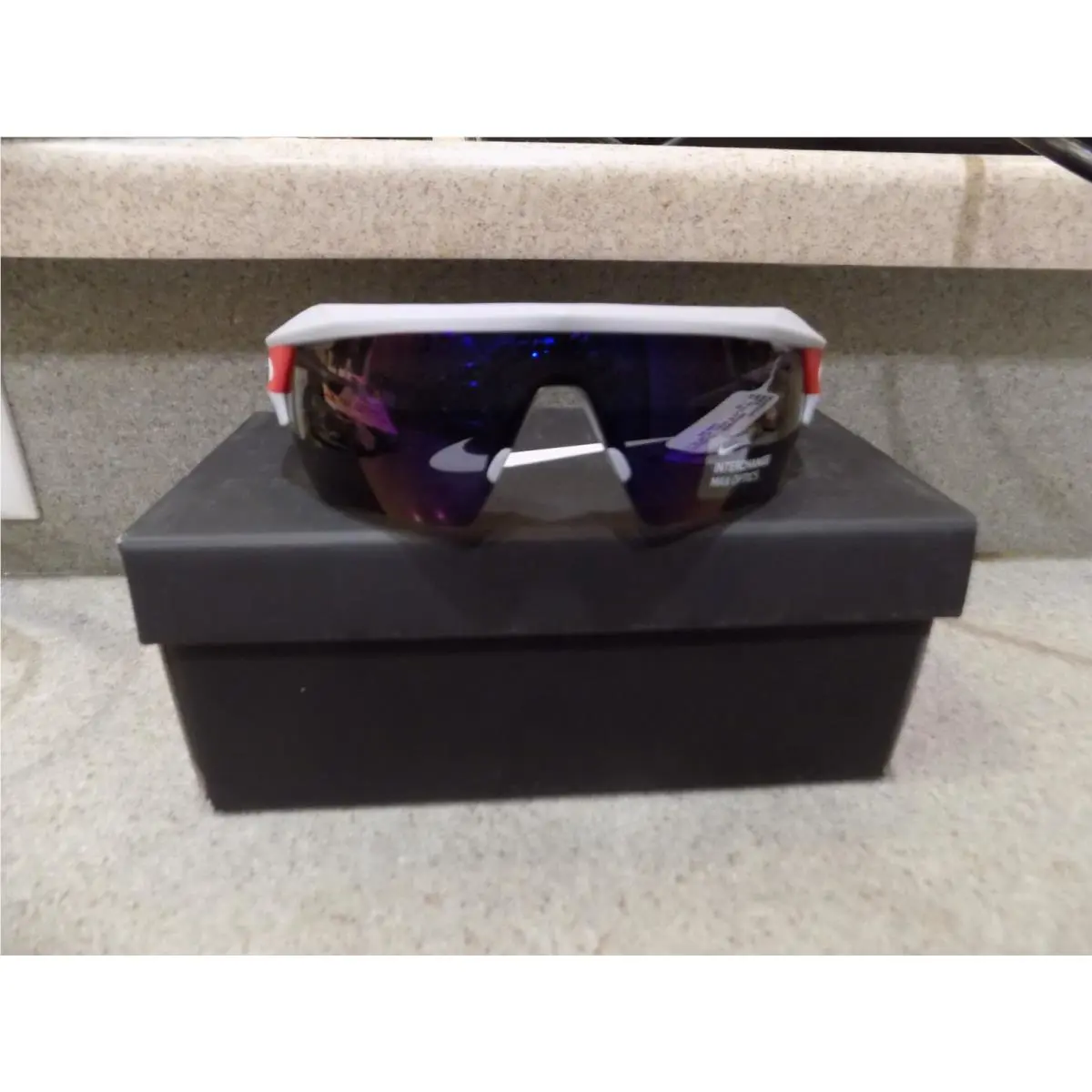 Nike Sunglasses Hyperforce Elite Sport Gray Red Mirrored EV1027 042 Men`s
