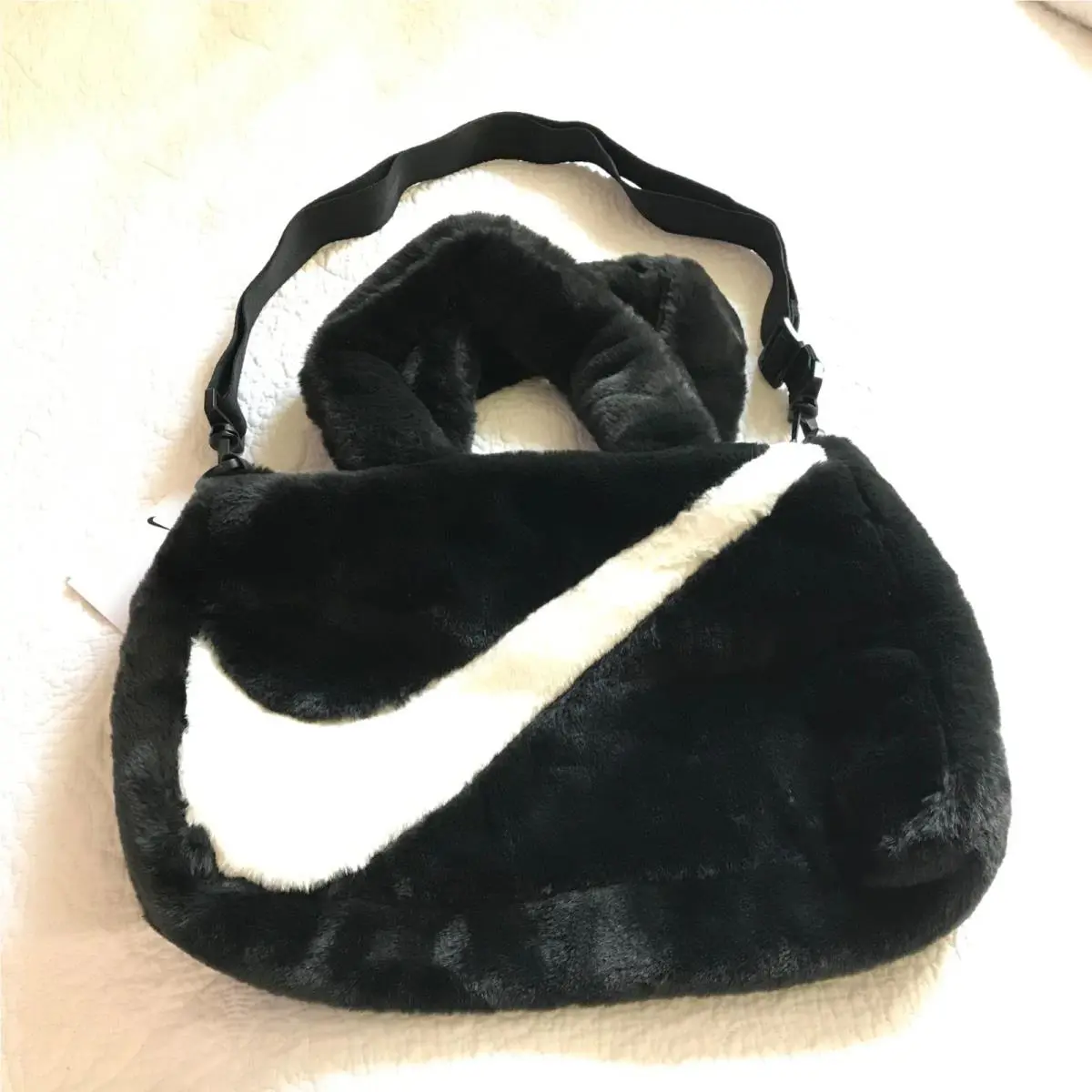 Nike Sportswear Women`s Tote Bag Black/white Fur DQ5804-010
