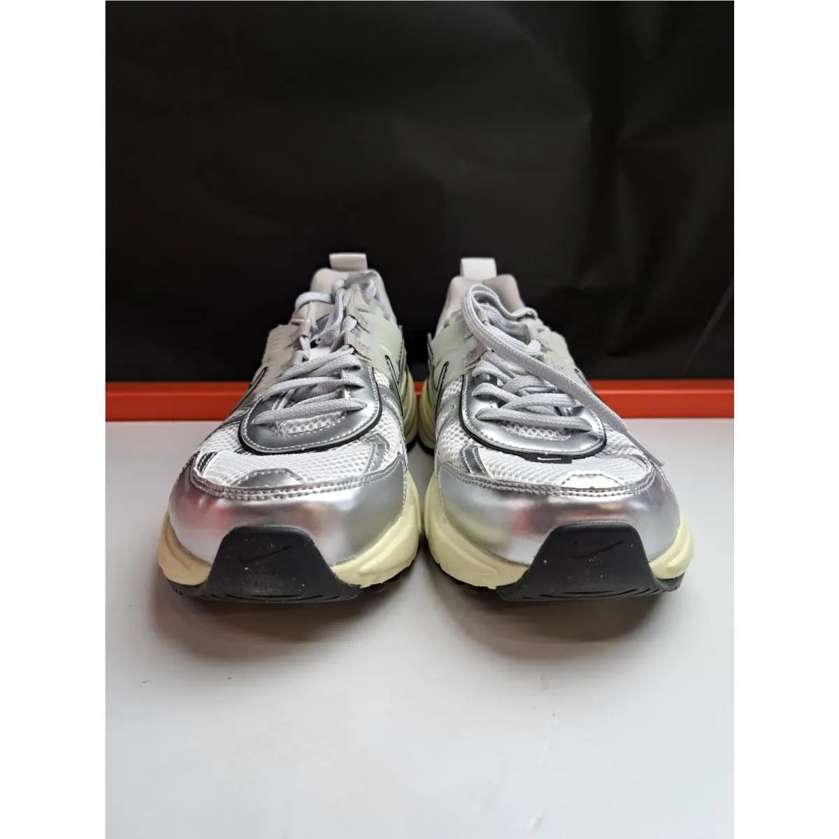 Nike shoes Run - White 1