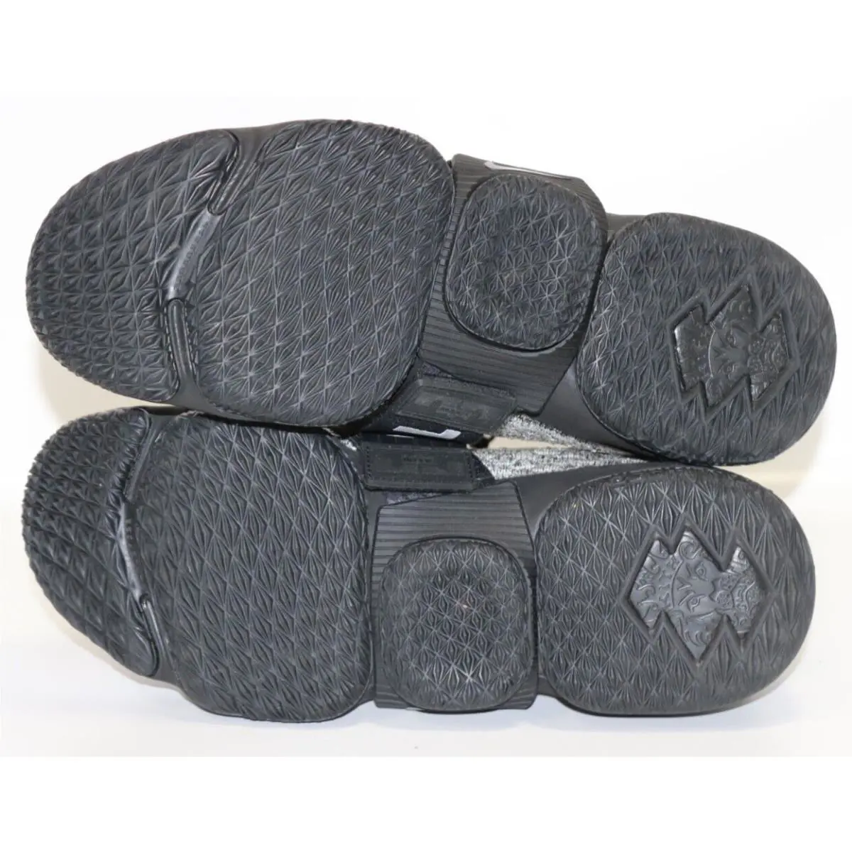 Nike shoes - grey 8