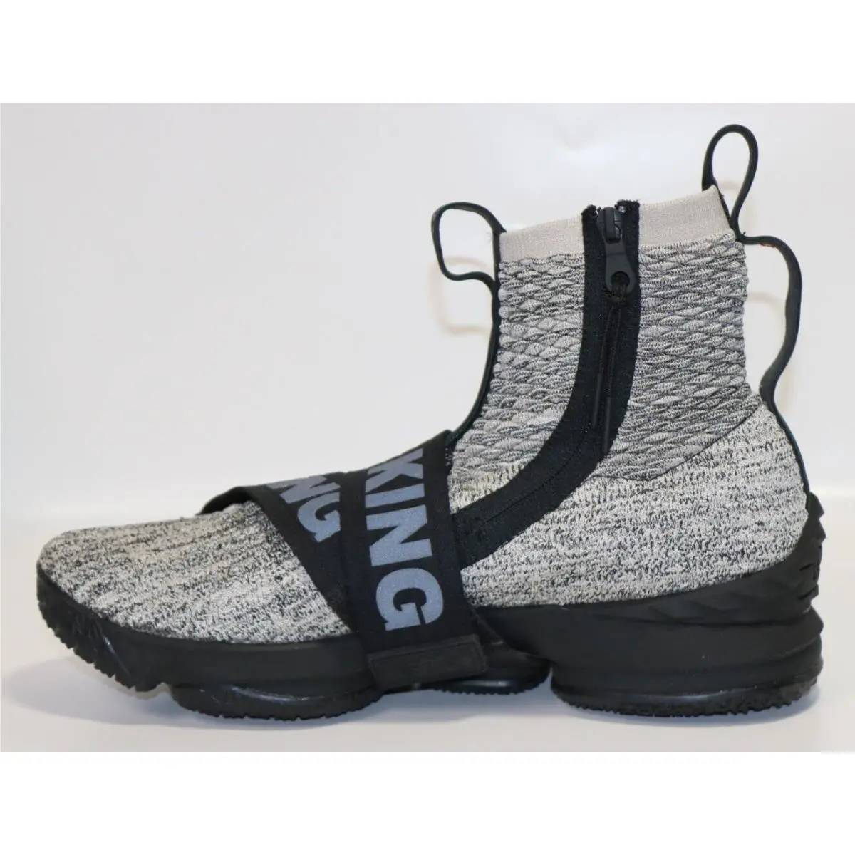 Nike shoes - grey 5
