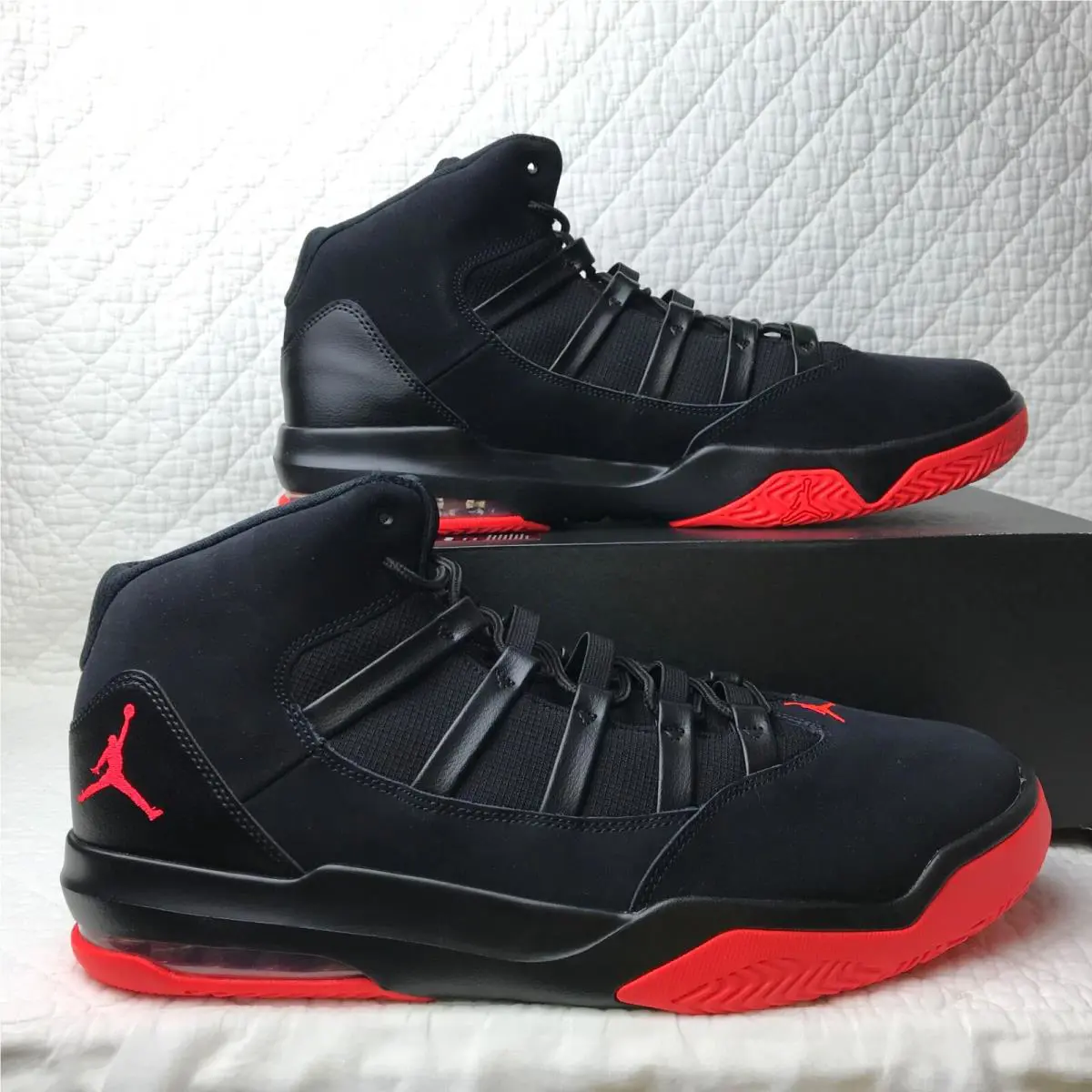 Nike shoes - Air Jordan Max Aura - Air Max Aura - AQ9084060 - Black/Infrared 23 0