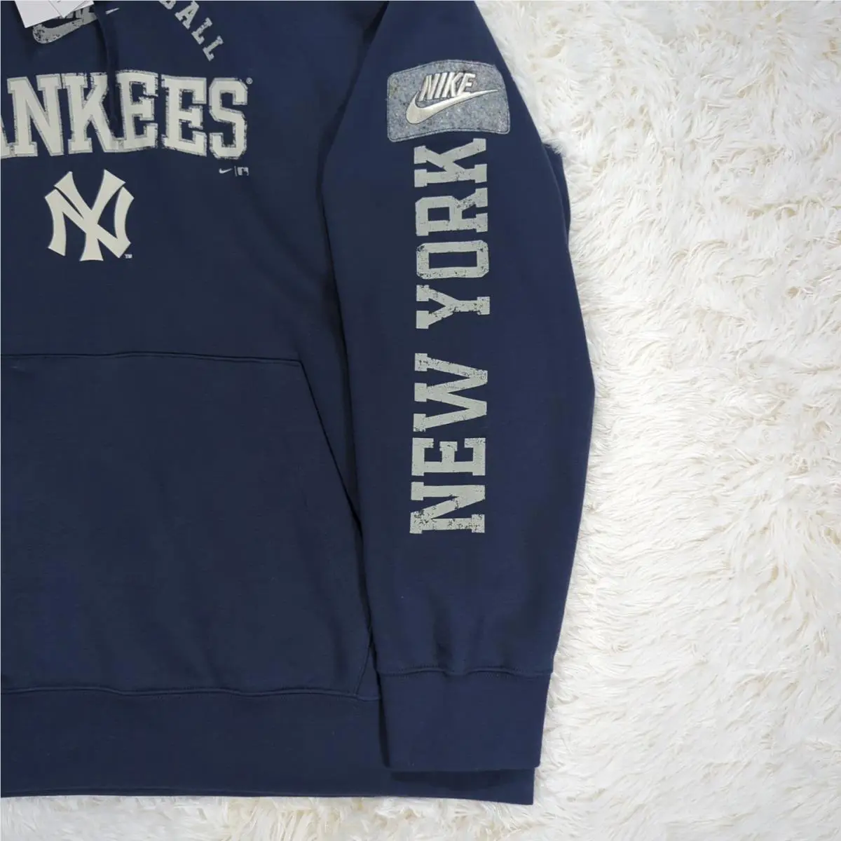 Nike clothing - Blue (UPC: 197171677138) 2