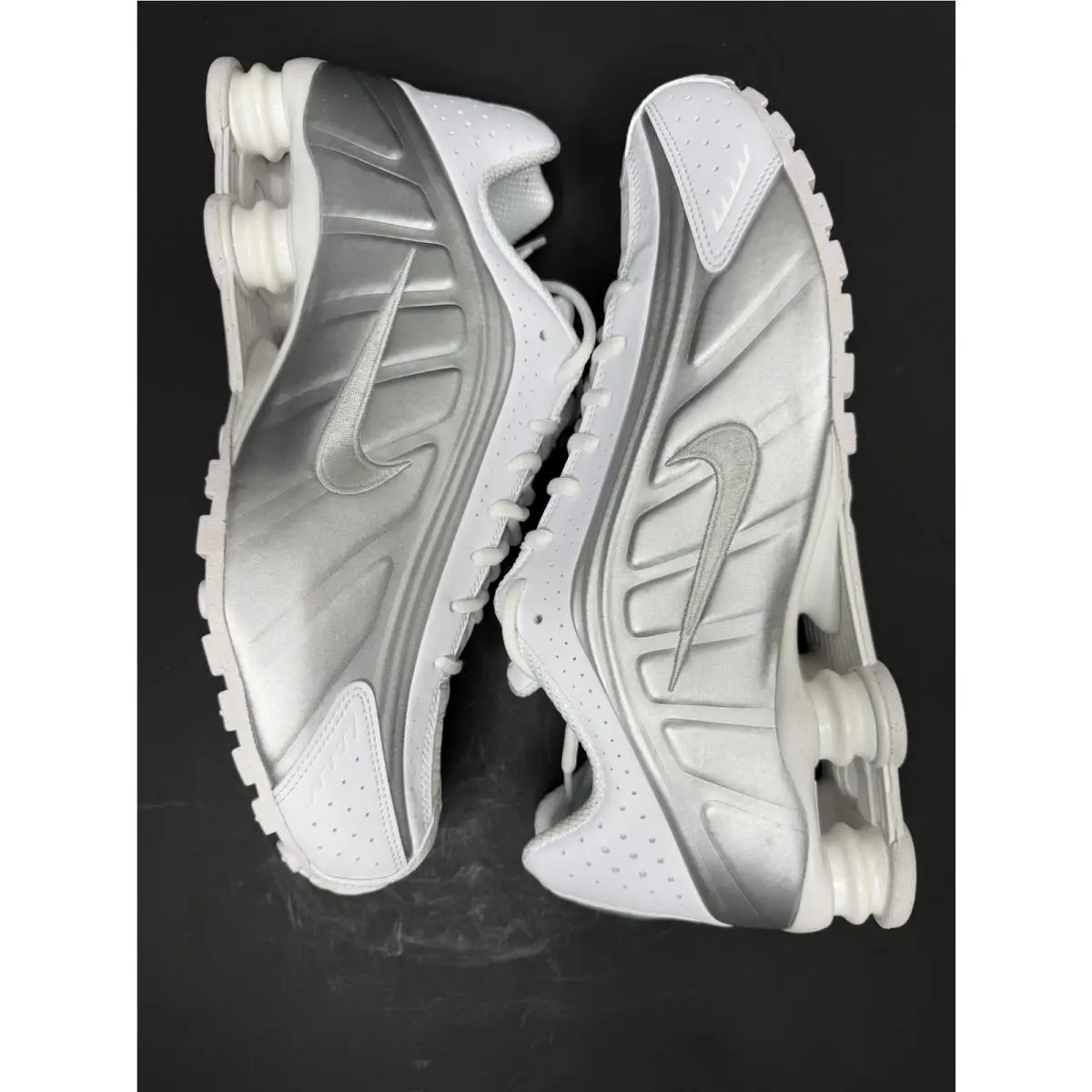 Nike shoes - Nike Shox R4 - Shox - HQ1988-101 - Silver 2