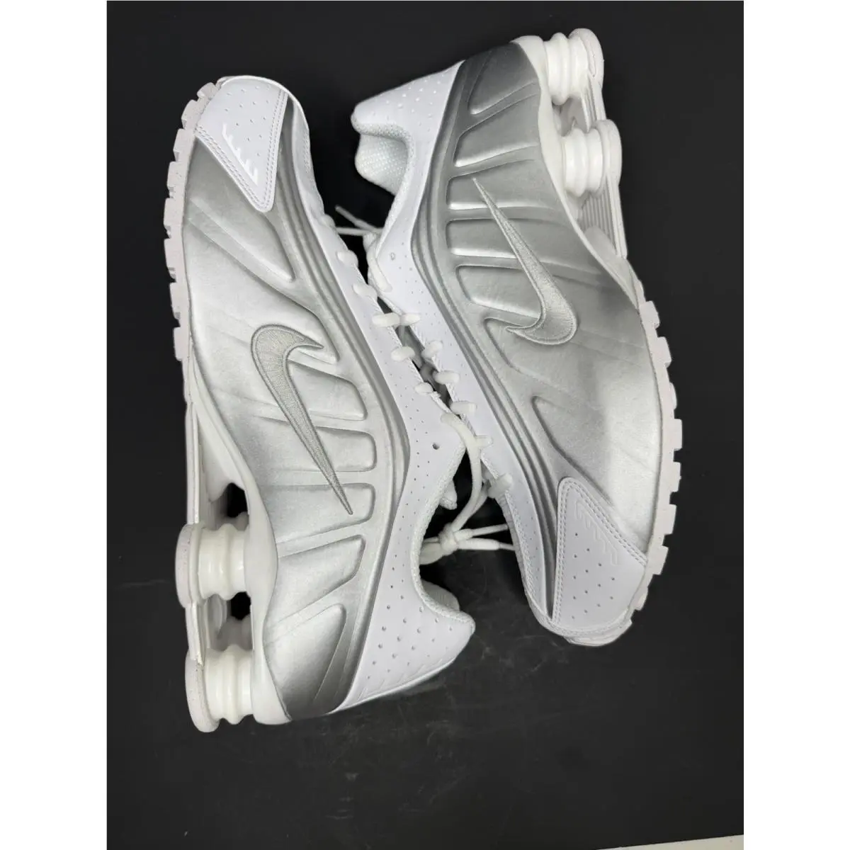 Nike shoes - Nike Shox R4 - Shox - HQ1988-101 - Silver 3