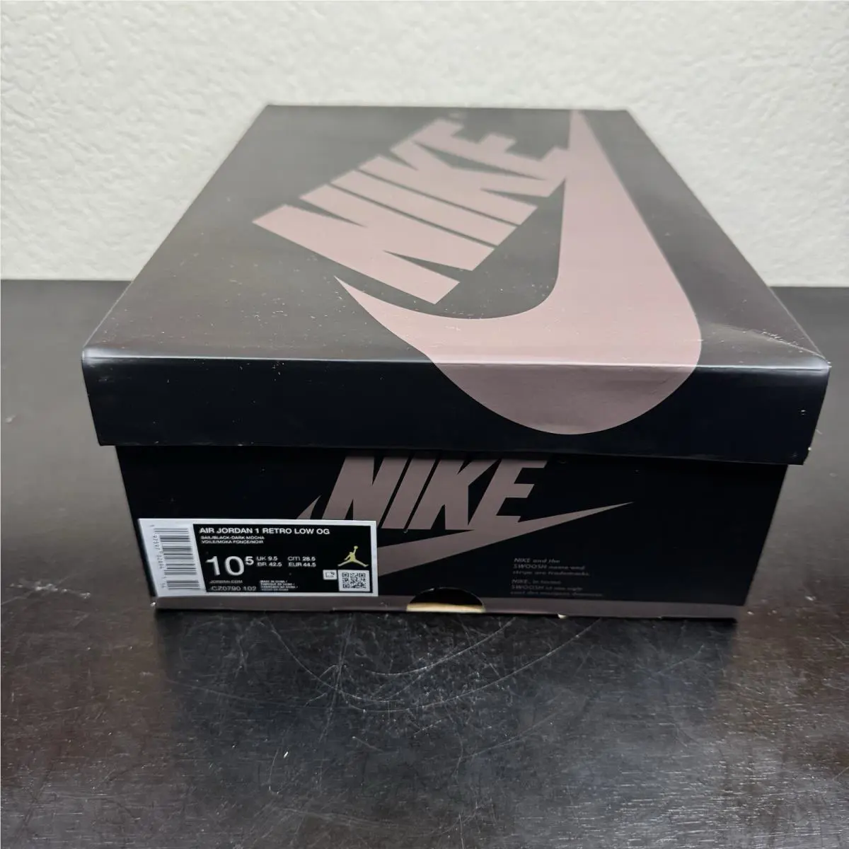 Nike shoes - Jordan Retro 1 - Retro - Mocha 12
