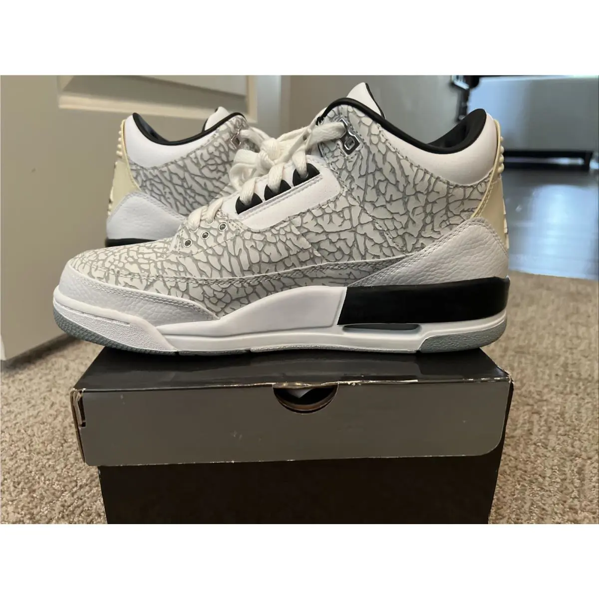 Nike shoes - Air Jordan Retro - Air Retro - 315767-101 - White 4