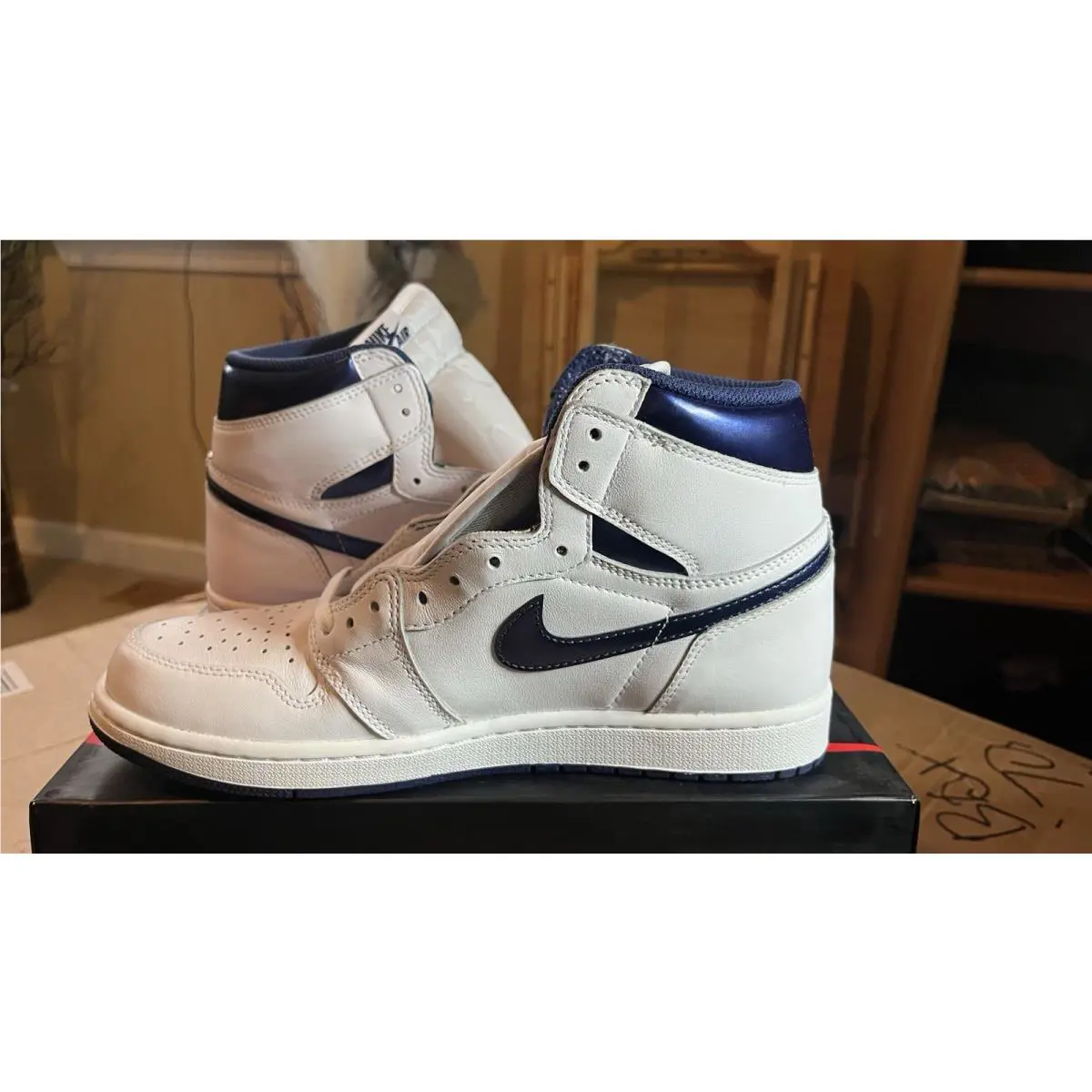 Nike shoes - Air Jordan 1 - Air - 555088-106 - White 13