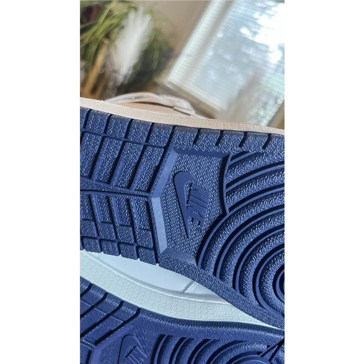 Nike shoes - Air Jordan 1 - Air - 555088-106 - White 15
