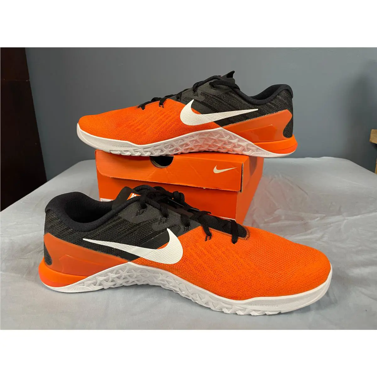 Nike shoes - Nike Metcon - Metcon - 898055 - Orange (UPC: 885259432983) 2