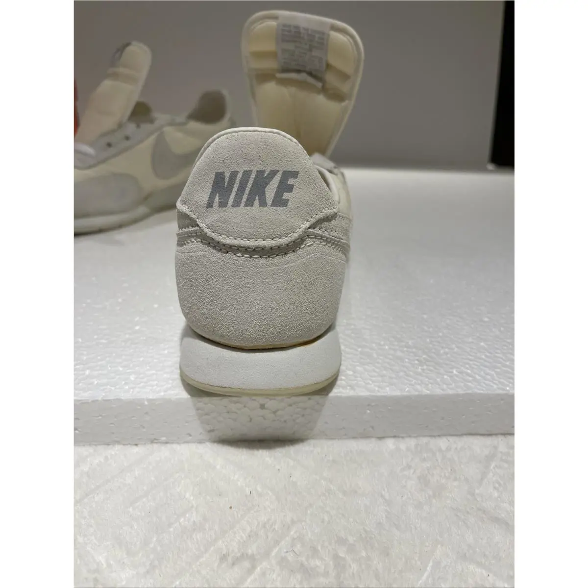 Nike shoes - Eagle - Eagle - White 4
