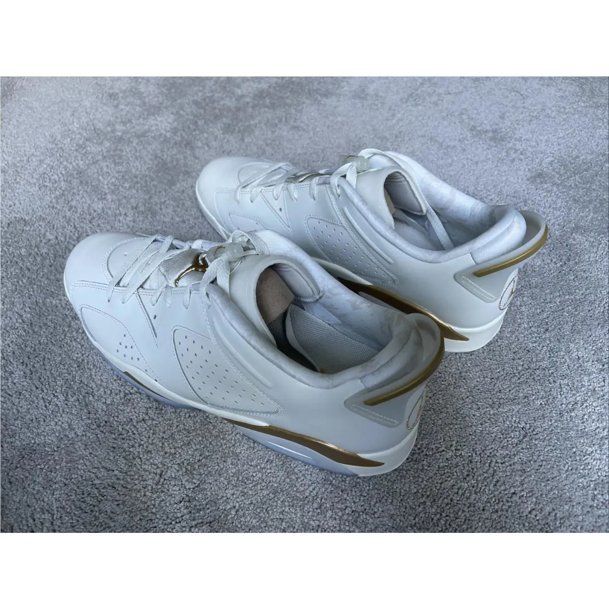 Nike shoes - Air Jordan Retro - Air Retro - White 4