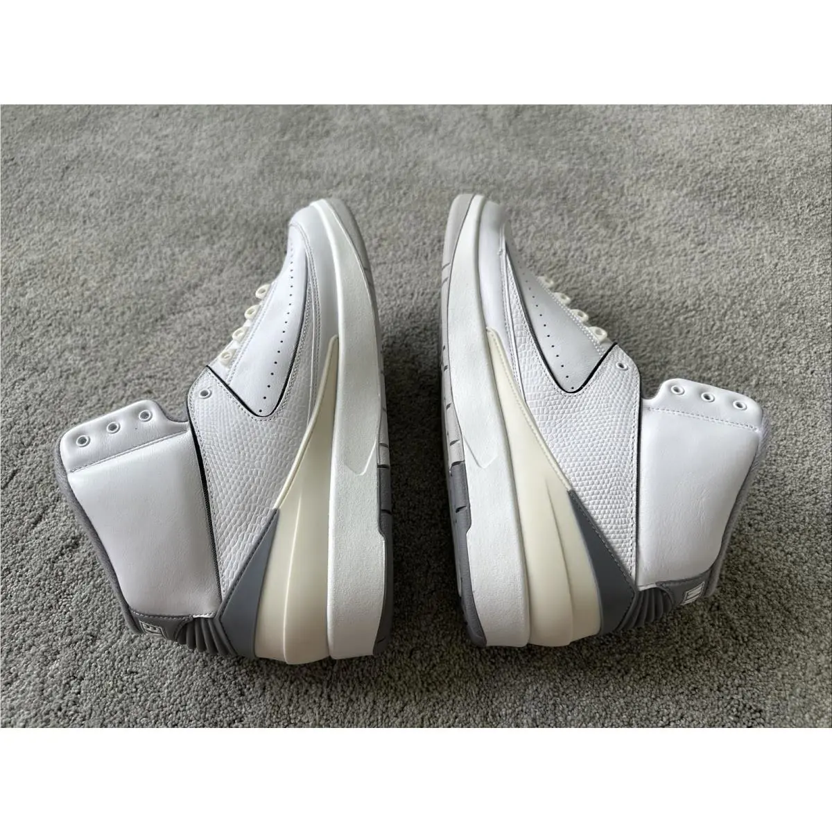 Nike shoes - Air Jordan Retro - Air Retro - White 8