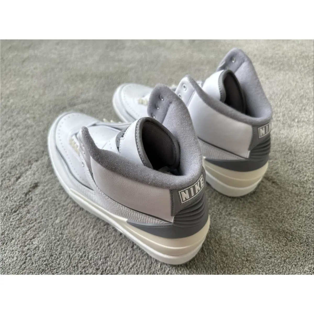 Nike shoes - Air Jordan Retro - Air Retro - White 4