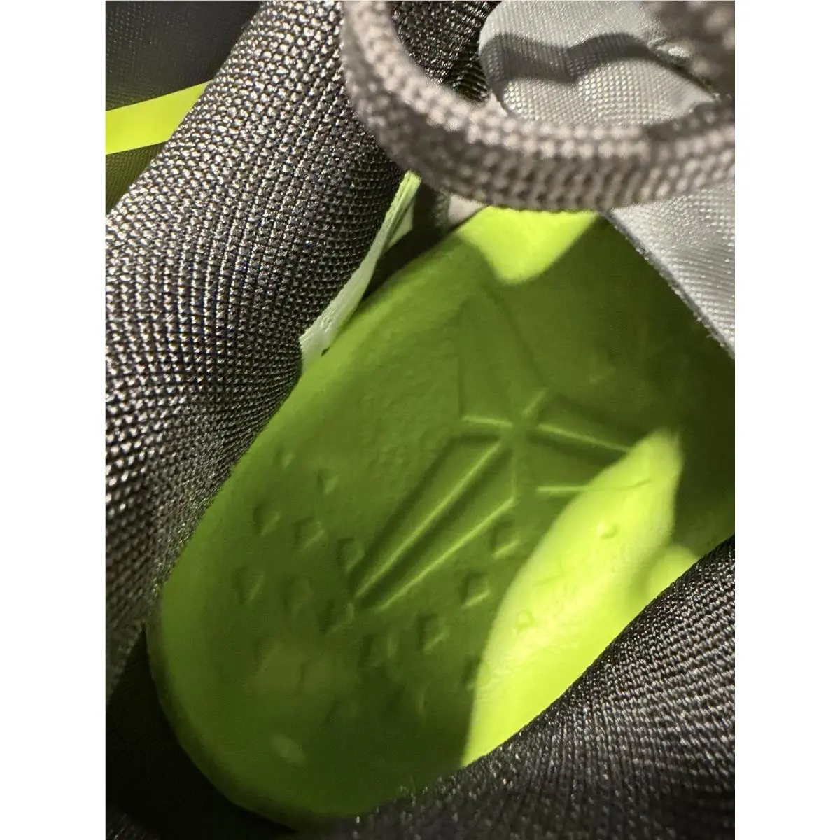 Nike shoes - Nike Kobe 8 System - Kobe System - 555035-063 - Gray, Manufacturer: Sport Grey/Volt/Pure Platinum 4