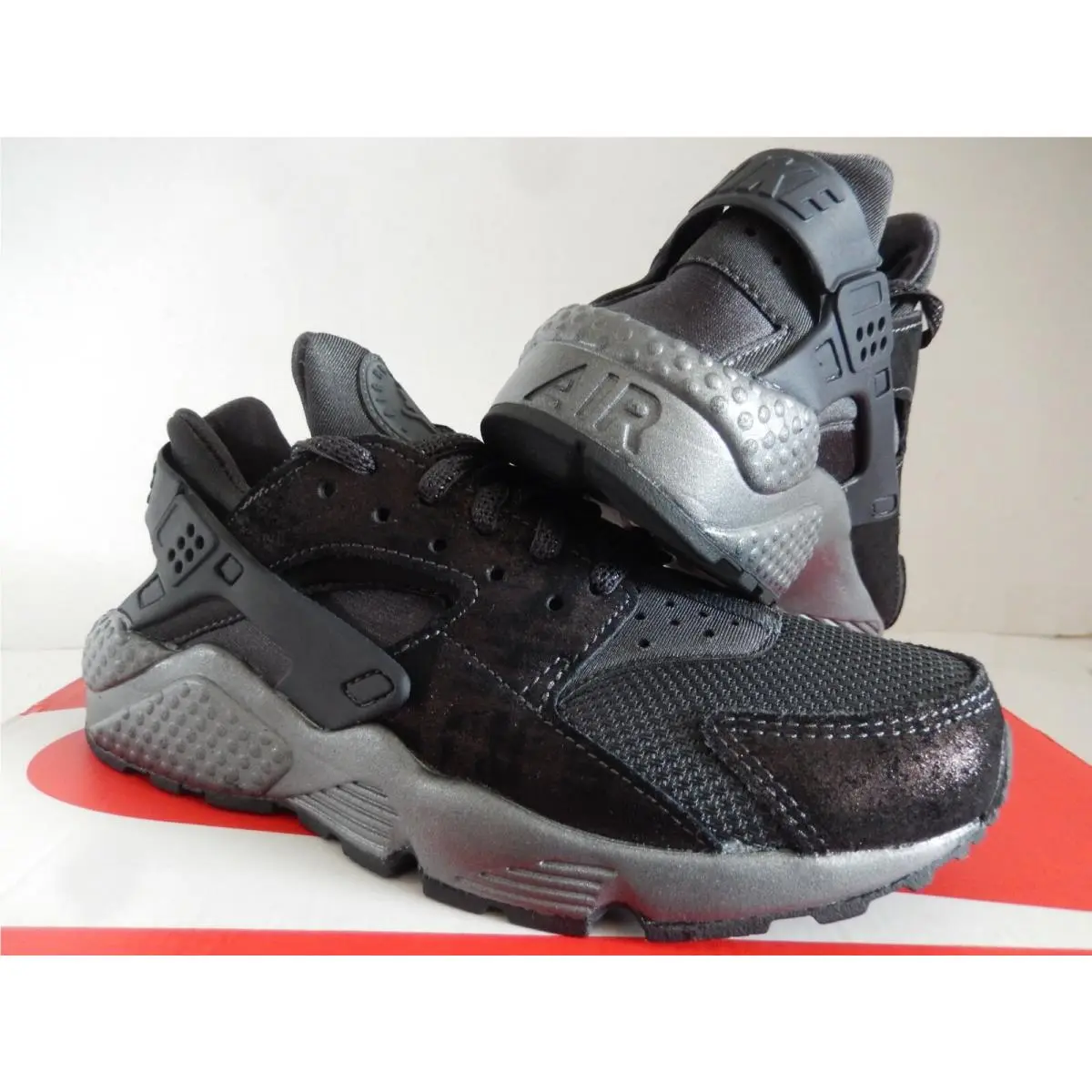 Nike shoes - Nike Air Huarache Run - Air Huarache Run - 683818-004 - Black (UPC: 888410190838) 0