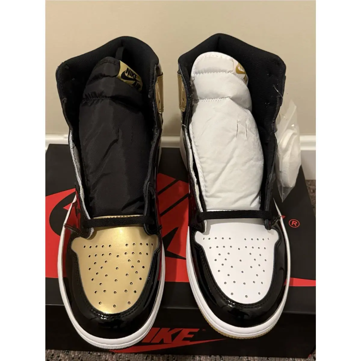 Nike shoes - Air Jordan 1 - Air - 861428-001 - Gold 2