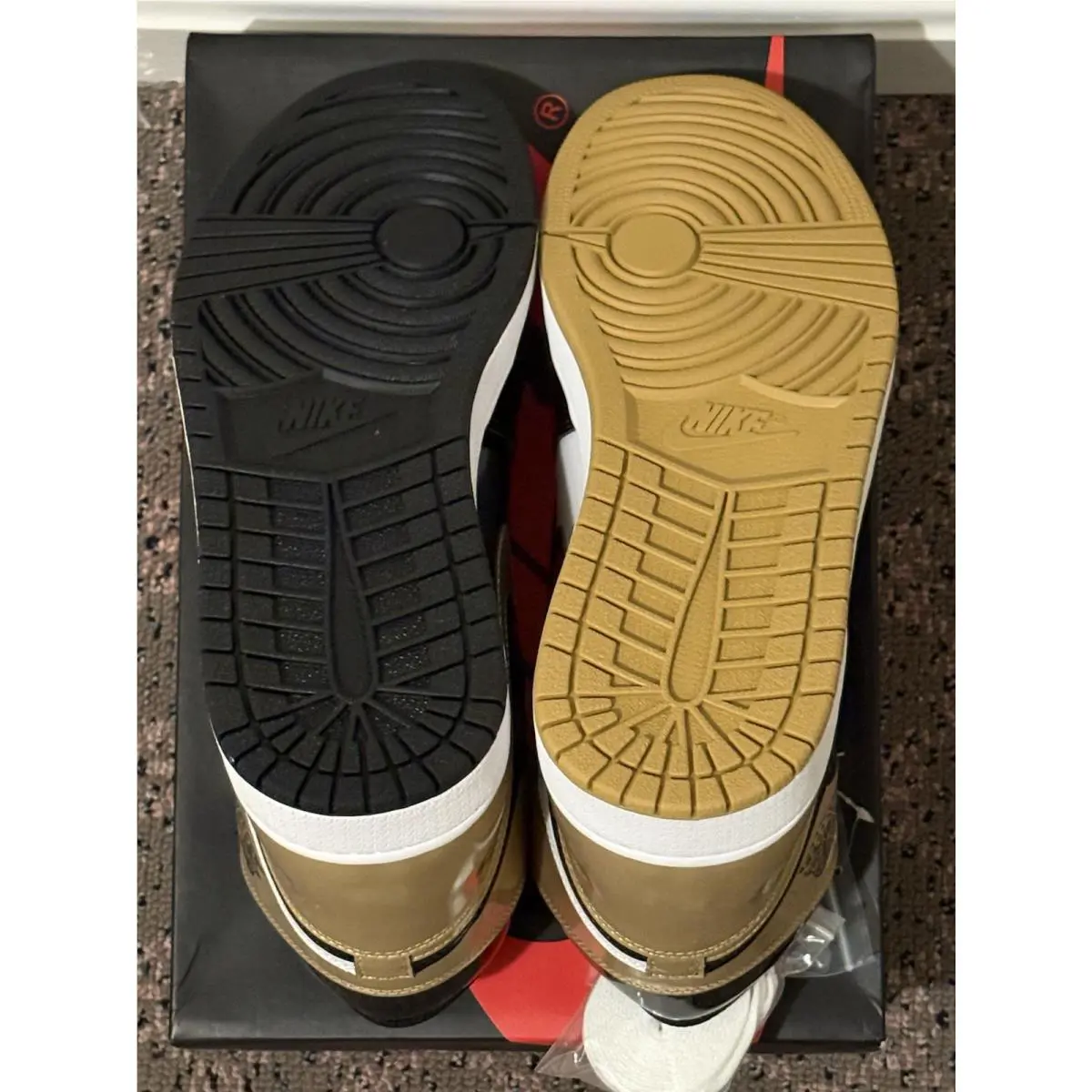 Nike shoes - Air Jordan 1 - Air - 861428-001 - Gold 5