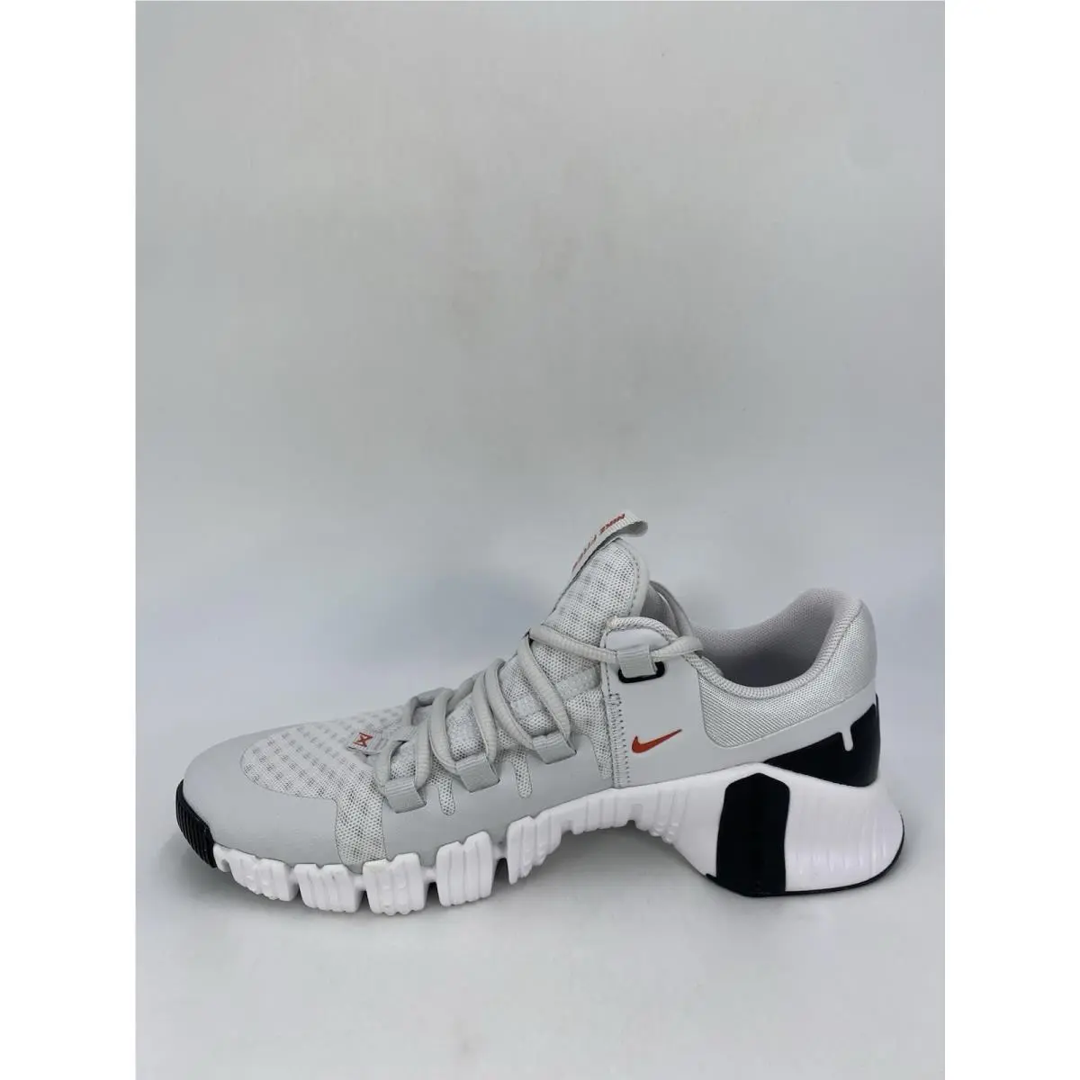 Nike shoes - Nike Free Metcon - Free Metcon - DV3950 002 - Photon Dust (UPC: 196604191203) 1